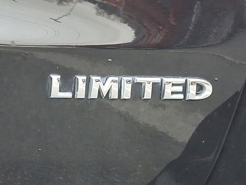 Used 2017 Jeep Grand Cherokee Limited AWD/4WD image 30