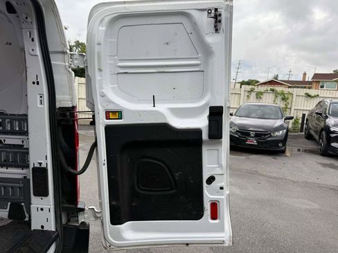Used 2019 Ford Transit 250 130 Low Roof RWD image 62