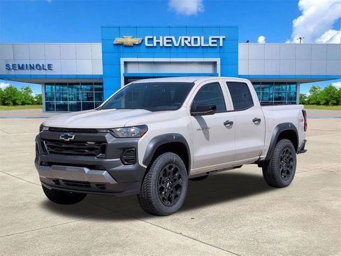 New 2026 Chevrolet Colorado Trail Boss AWD/4WD image 2