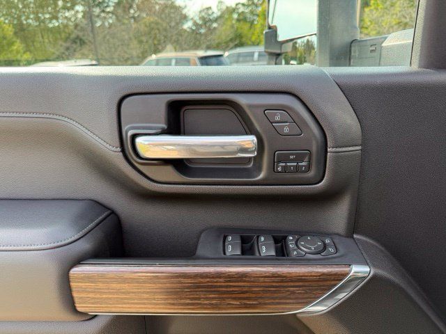 Used 2023 Chevrolet Silverado 2500 High Country w/ Z71 Off-Road Package AWD/4WD image 15
