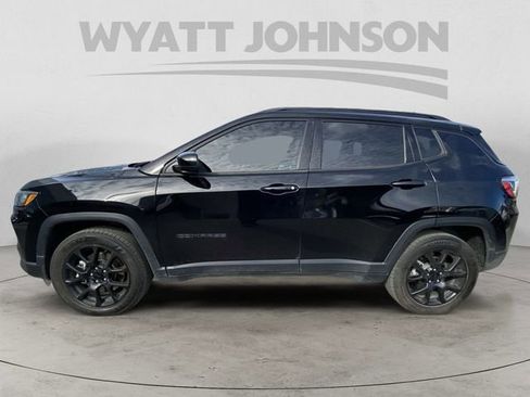 Used 2023 Jeep Compass Altitude w/ Sun and Sound Group image 4