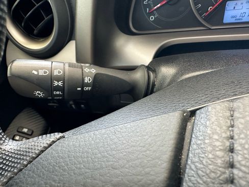 Used 2013 Toyota RAV4 XLE FWD image 39