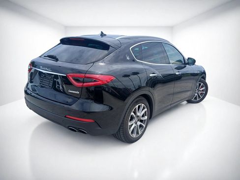 Used 2018 Maserati Levante S AWD/4WD image 5