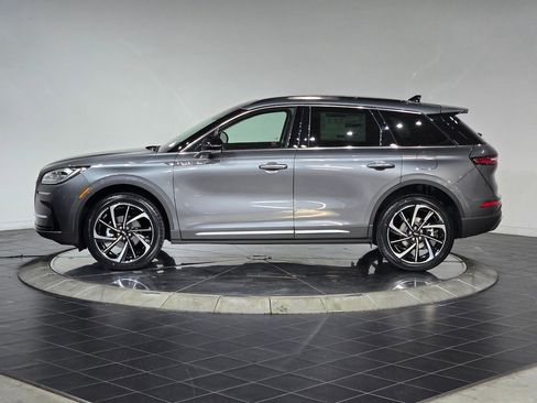 New 2026 Lincoln Corsair Reserve image 5