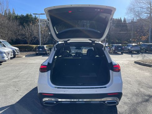 New 2026 Mercedes-Benz GLC 300 image 8