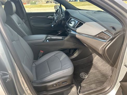 Used 2024 Buick Enclave Essence w/ Sport Touring Edition image 25