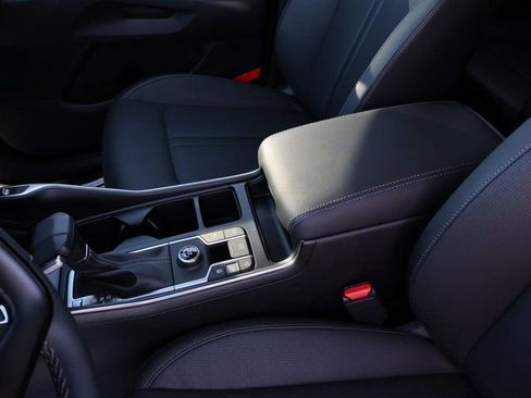 New 2026 Kia Sorento S w/ S Panoramic Sunroof Package FWD image 23
