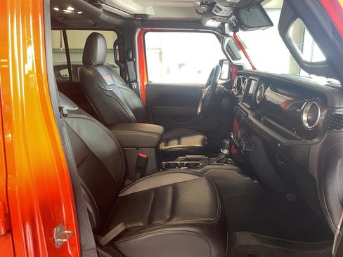 Used 2023 Jeep Wrangler Unlimited Rubicon 392 w/ Dual Top Group AWD/4WD image 17