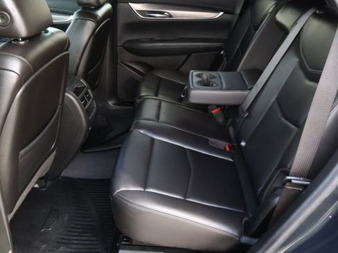 Used 2022 Cadillac XT5 Luxury image 24