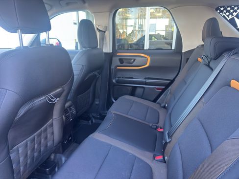 Used 2023 Ford Bronco Sport Badlands image 8