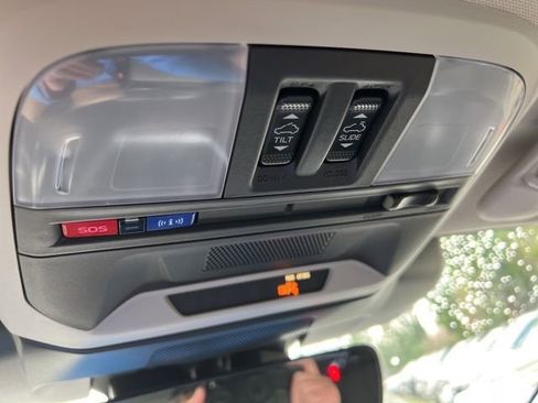 Used 2024 Subaru Crosstrek 2.0i Premium image 39