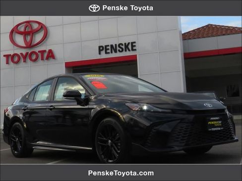 Certified 2026 Toyota Camry SE w/ Convenience Package image 1