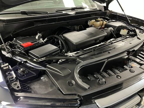 Used 2023 GMC Yukon XL AT4 AWD/4WD image 57