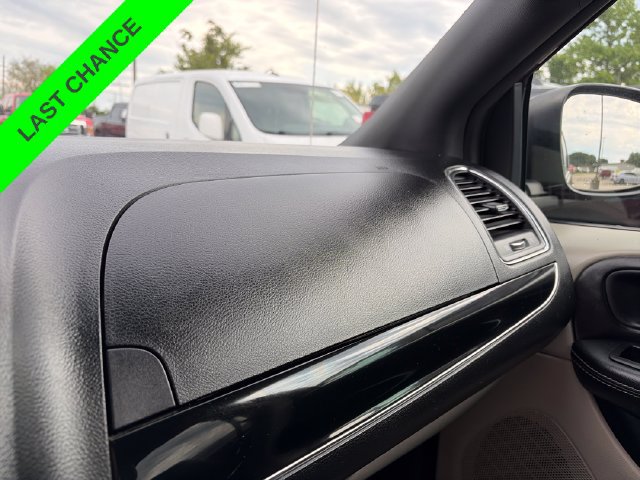Used 2019 Dodge Grand Caravan SXT FWD image 36