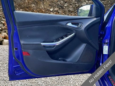 Used 2015 Ford Focus ST w/ Equipment Group 402A FWD image 17