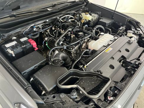 Used 2025 Toyota Tacoma SR5 image 10