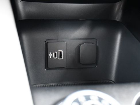 Used 2026 Ford Explorer Active w/ Active Comfort Package image 33