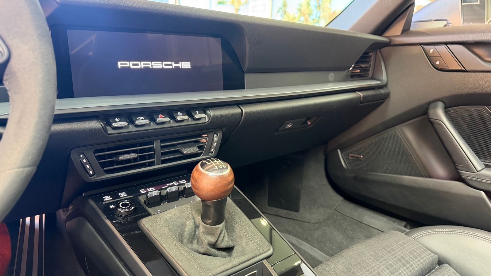 Certified 2026 Porsche 911 Carrera T RWD image 16