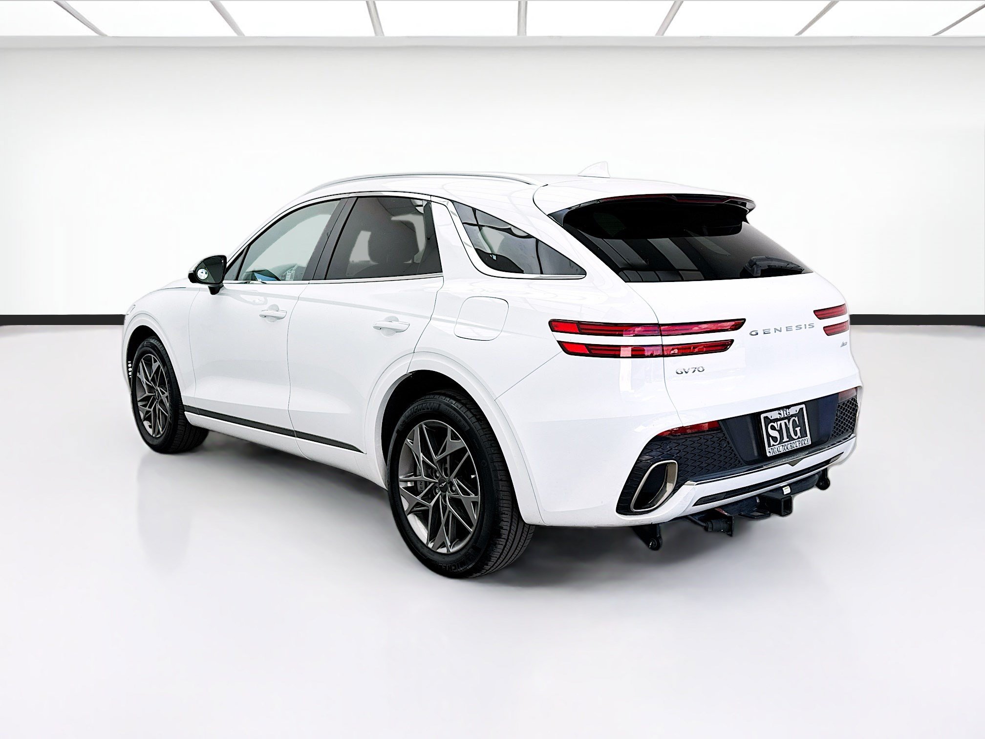 Used 2024 Genesis GV70 2.5T w/ Advanced Package AWD/4WD image 6