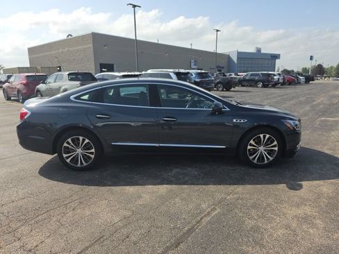 Used 2019 Buick LaCrosse Essence FWD image 8
