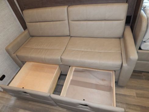 Used 2023 Mercedes-Benz Sprinter 3500 image 52