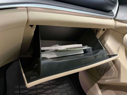 Used 2023 Jeep Grand Cherokee Limited w/ Luxury Tech Group II image 36