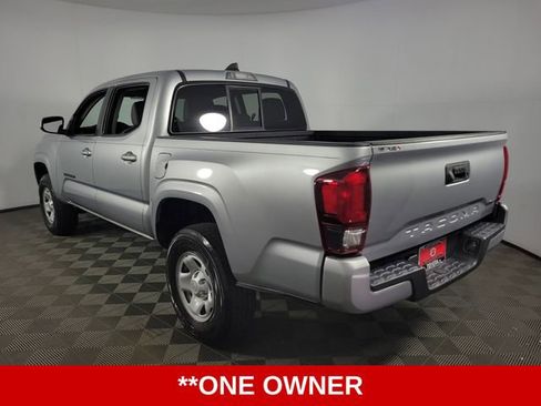 Used 2022 Toyota Tacoma SR w/ SR Convenience Package RWD image 6