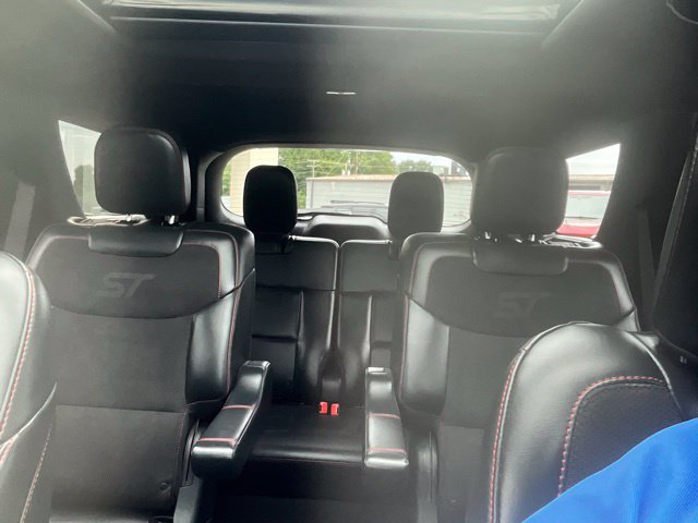 Used 2025 Ford Explorer ST AWD/4WD image 18