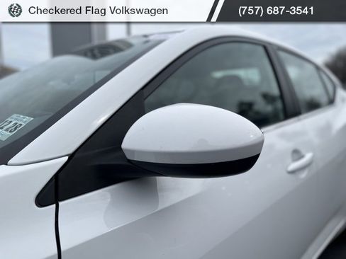 Used 2024 Nissan Sentra SV image 9