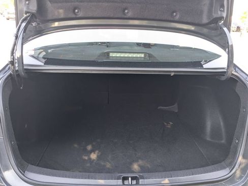 Used 2025 Toyota Corolla LE FWD image 24