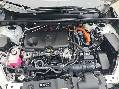 Used 2021 Toyota RAV4 Limited w/ Carpet Mat Package (TMS) image 23