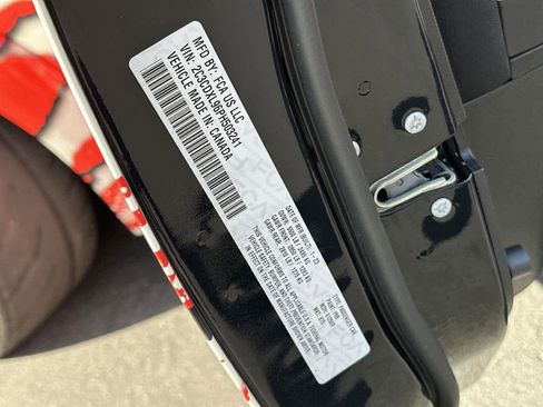 Used 2023 Dodge Charger SRT Hellcat image 21