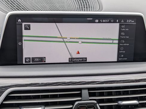 Used 2022 BMW 740i xDrive w/ M Sport Package image 18