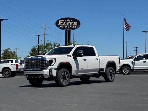 Used 2025 GMC Sierra 3500 Denali w/ Denali Reserve Package AWD/4WD image 1