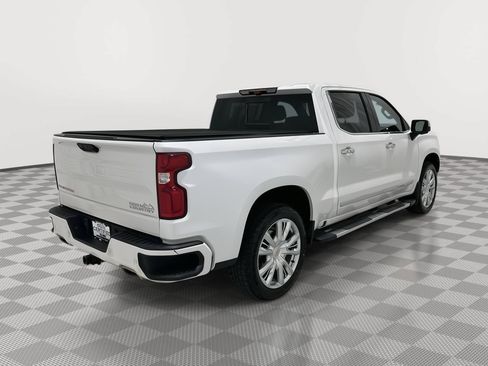 Used 2024 Chevrolet Silverado 1500 High Country w/ High Country Premium Package AWD/4WD image 4