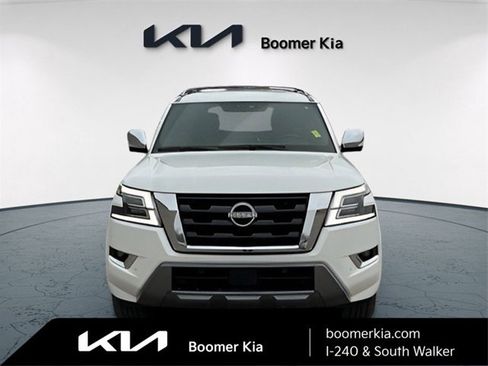 Used 2022 Nissan Armada Platinum image 2