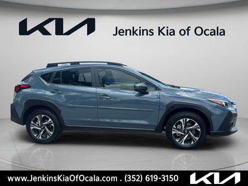 Used 2024 Subaru Crosstrek 2.0i Premium w/ Popular Package #3 AWD/4WD image 2