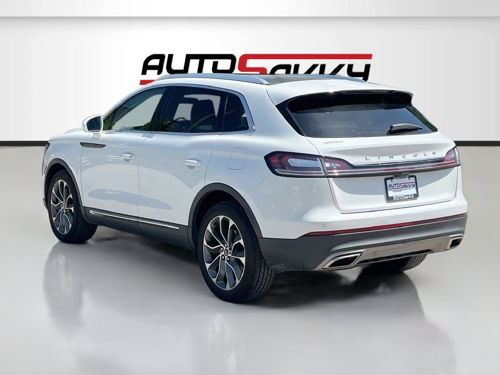 Used 2022 Lincoln Nautilus Reserve FWD image 5