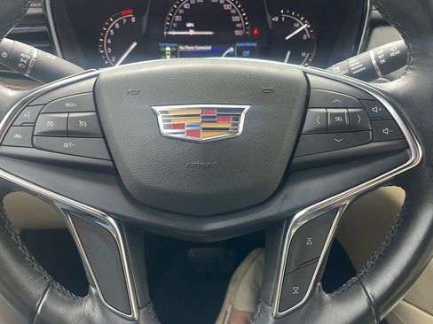 Used 2019 Cadillac XT5 AWD image 14