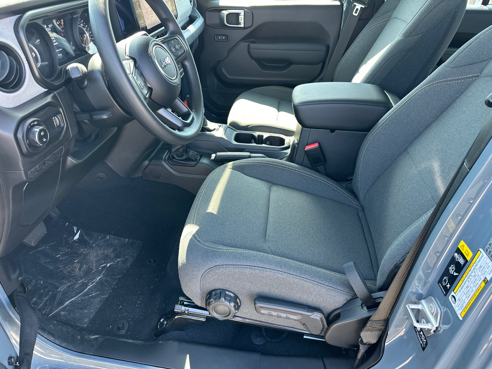 New 2026 Jeep Gladiator Sport AWD/4WD image 10