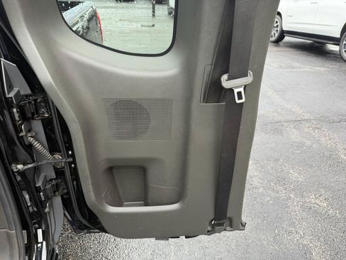 Used 2015 Nissan Frontier S RWD image 15