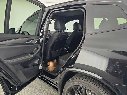 Used 2024 BMW X3 sDrive30i w/ Premium Package image 15