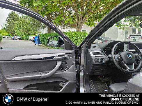 Used 2020 BMW X2 xDrive28i w/ Convenience Package AWD/4WD image 23