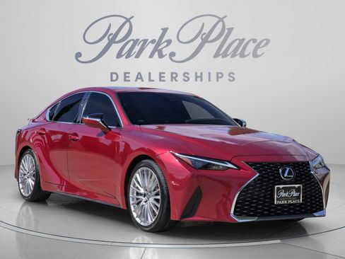 Used 2022 Lexus IS 300 w/ Premium Package RWD image 7