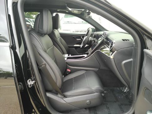 Used 2023 Mercedes-Benz GLC 300 4MATIC image 22