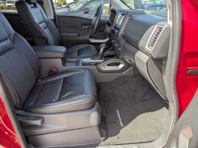 Used 2024 Nissan Frontier SL w/ Technology Package AWD/4WD image 27