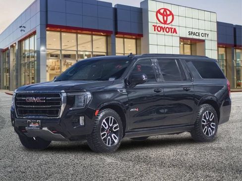 Used 2021 GMC Yukon XL AT4 w/ AT4 Premium Plus Package AWD/4WD image 2