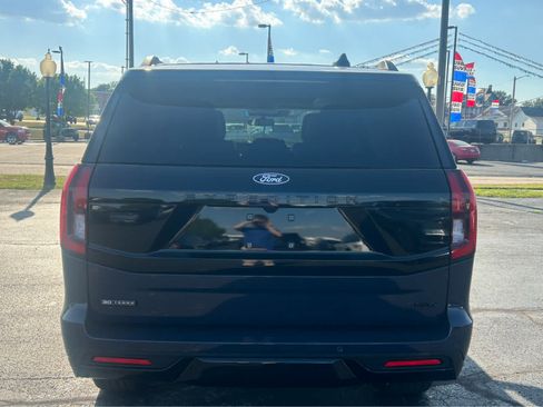 New 2027 Ford Expedition Max Platinum AWD/4WD image 4