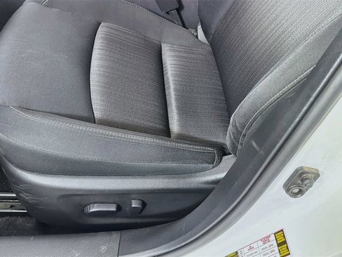 Used 2025 Nissan Altima 2.5 SV FWD image 21