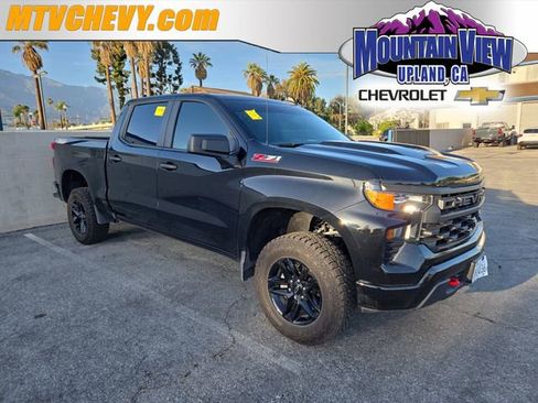 Used 2024 Chevrolet Silverado 1500 Custom Trail Boss AWD/4WD image 1